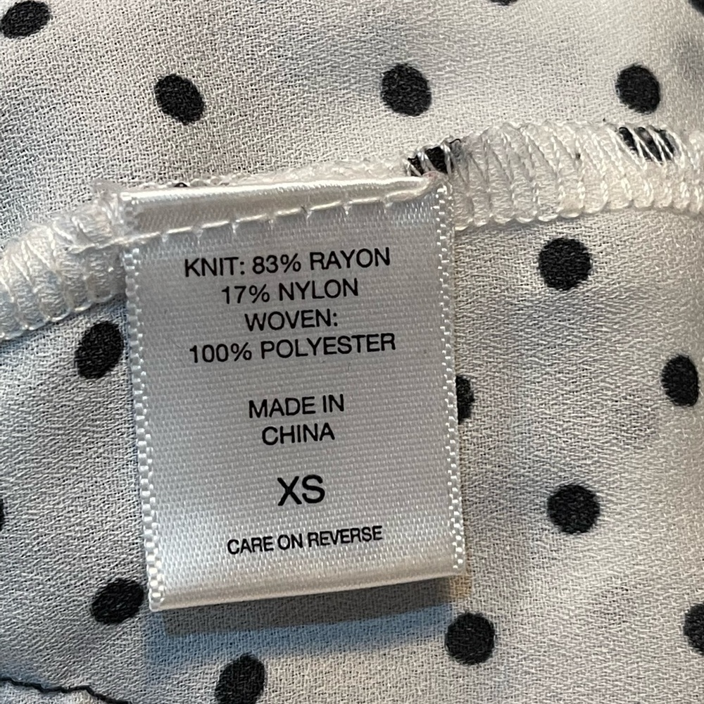 New York & Company - Picture 3 of 3